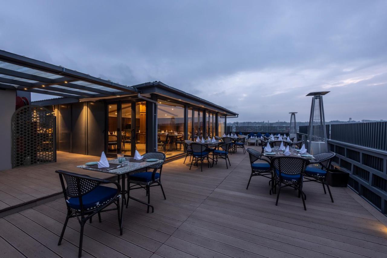 Sarovar Portico Srinagar Exteriér fotografie